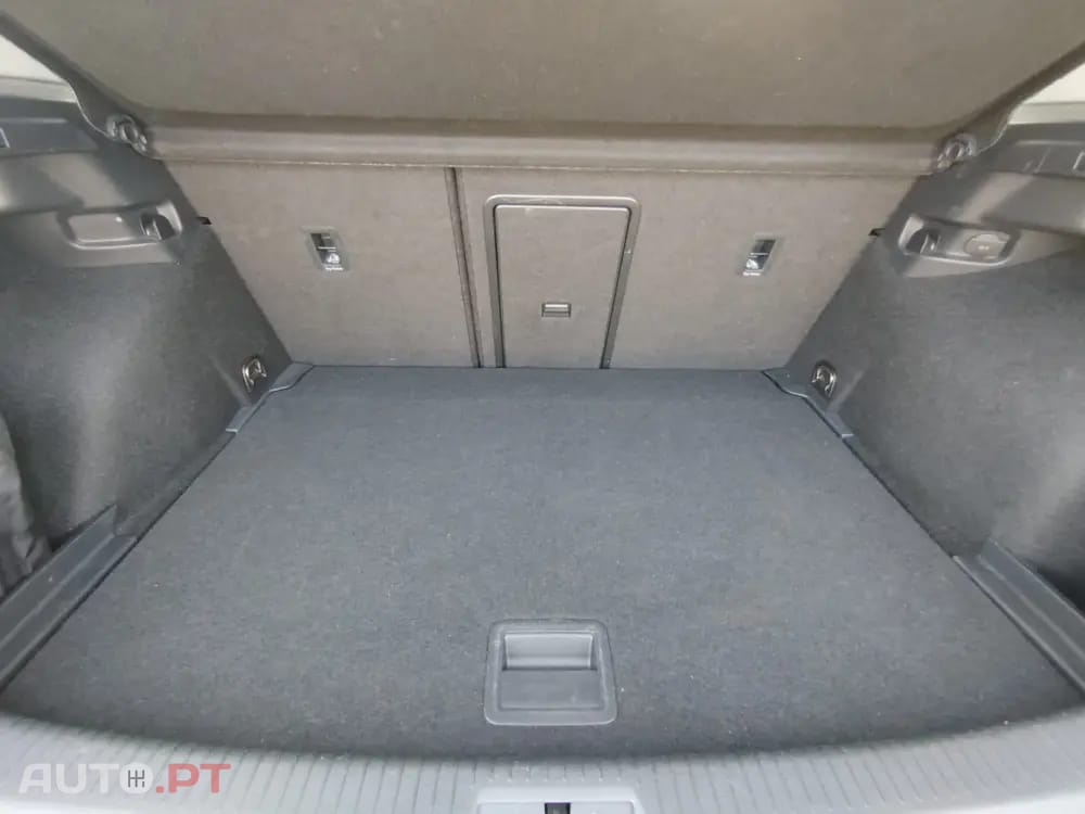 Volkswagen Golf 1.6 TDI Confortline