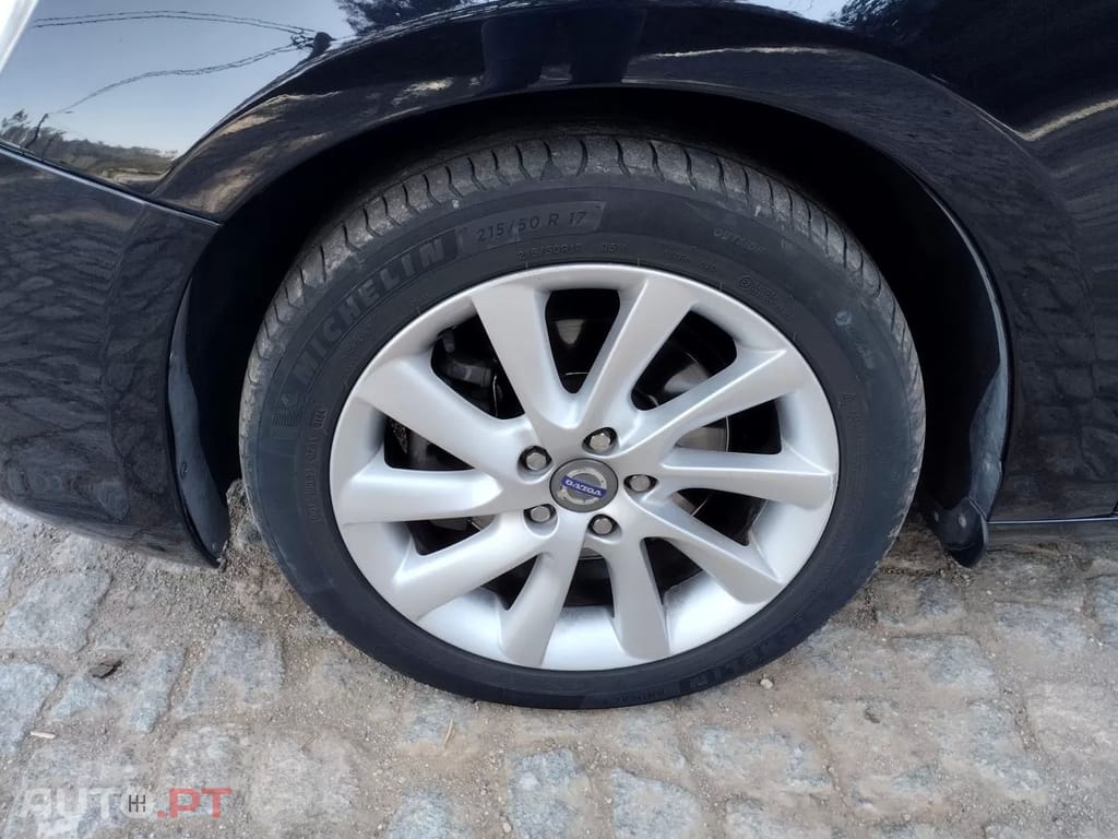 Volvo V60 2.0 D4 Momentum Eco Geartronic