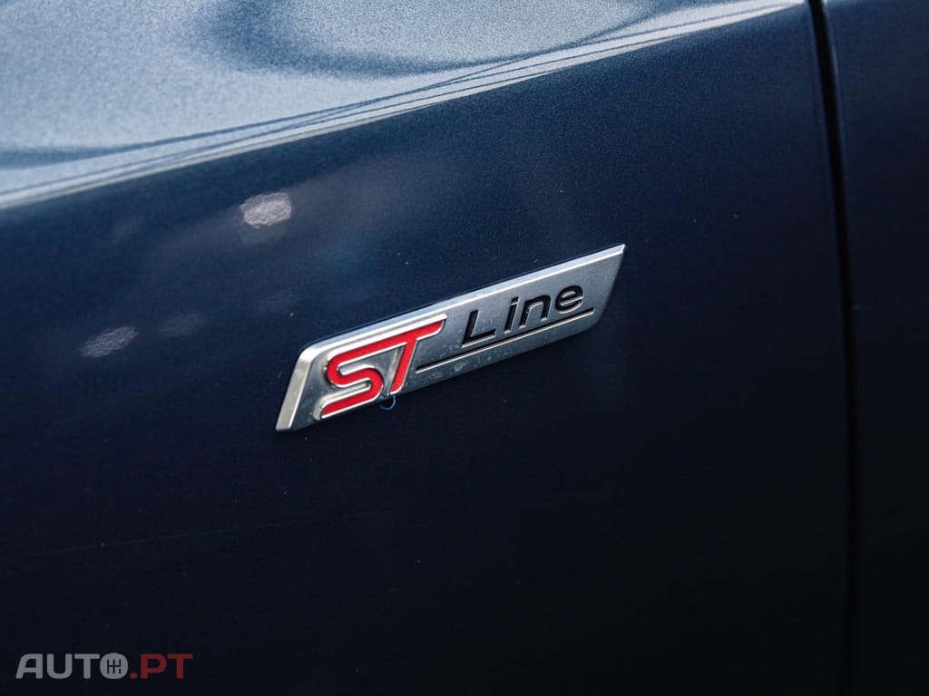 Ford Focus 1.0 EcoBoost MHEV ST-Line