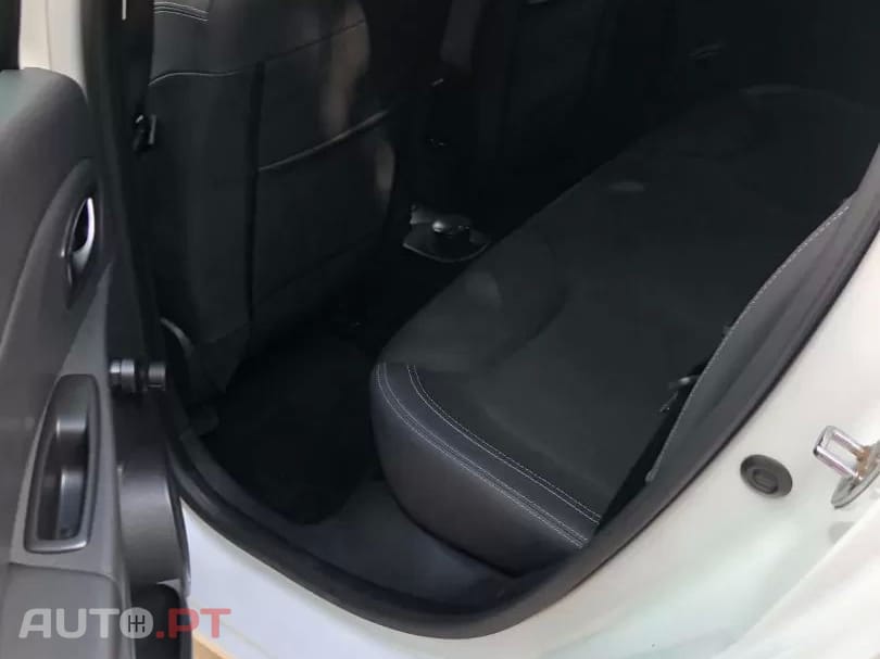 Renault Clio (Energy) TCe 90 Start & Stop LIMITED