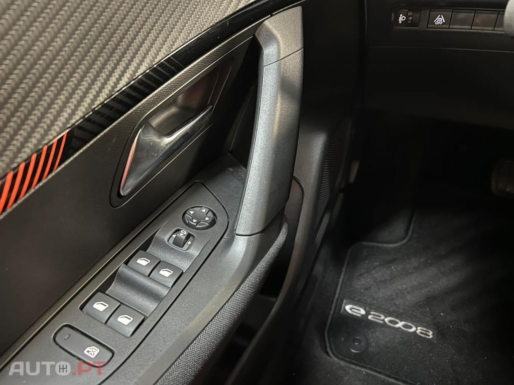 Peugeot 2008 Active Versão Elétrica