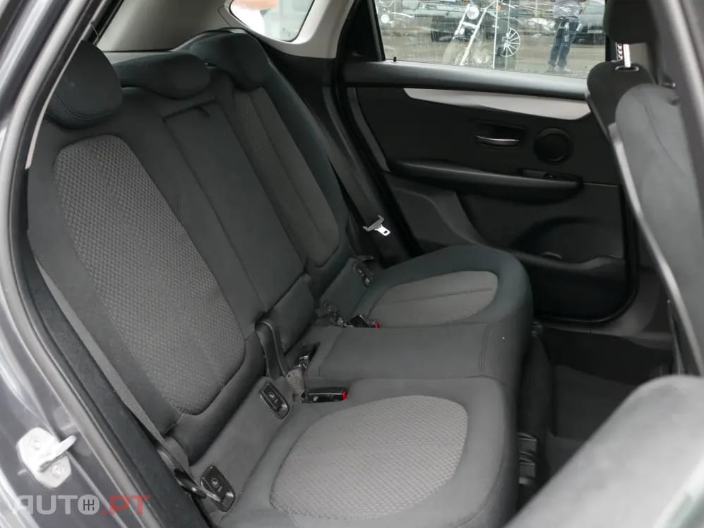 BMW 216 d Advantage Auto