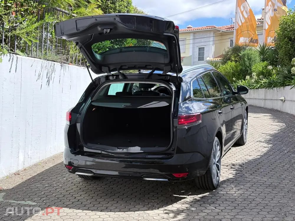 Renault Mégane Sport Tourer 1.6 E-Tech Plug-In Intens