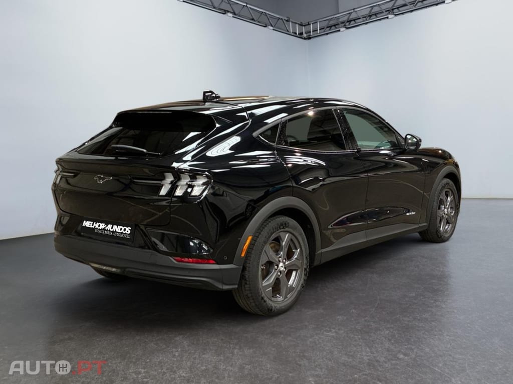Ford Mustang Mach-E Standard Range