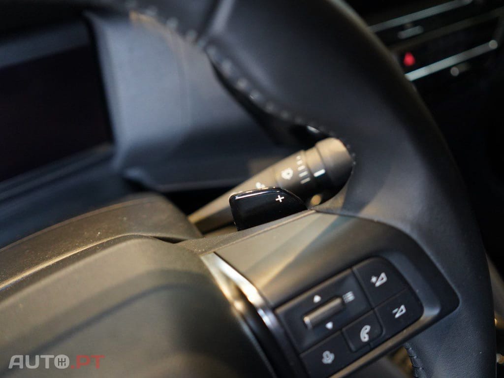 Citroen C4 1.2i Feel EAT8