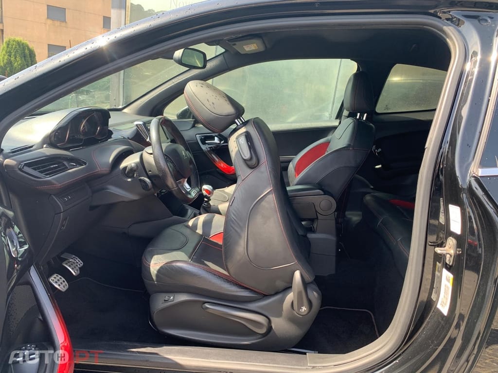 Peugeot 208 1.6 THP GTi