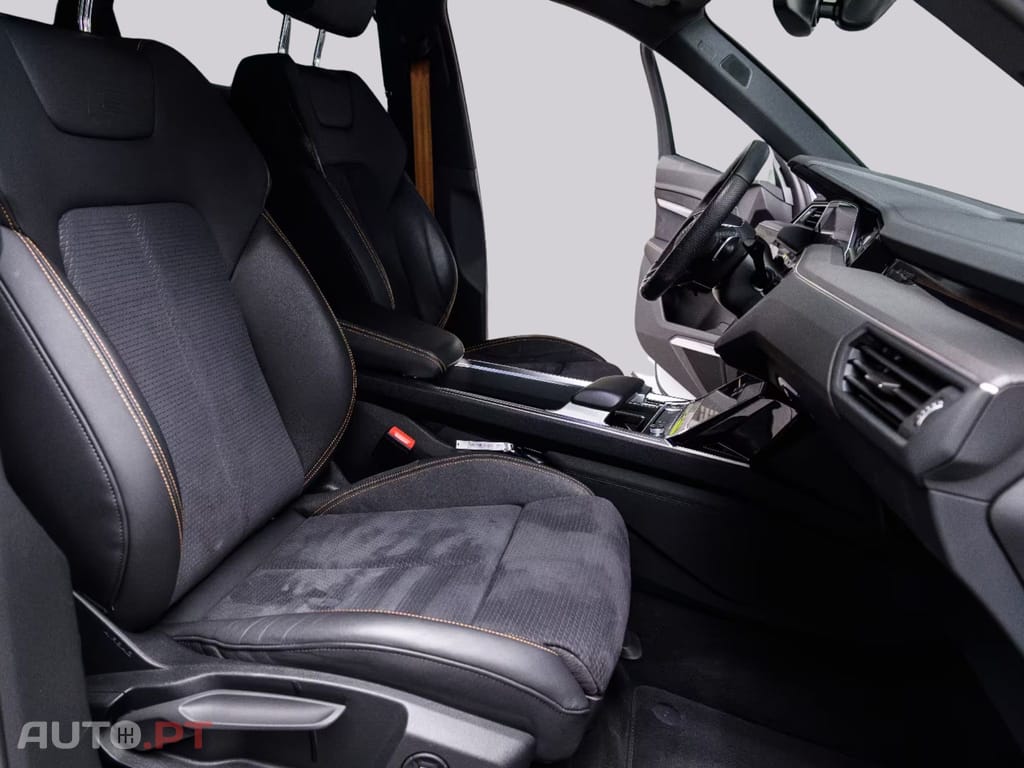 Audi E-Tron 55 quattro S Line I.V.A DEDUTIVEL 