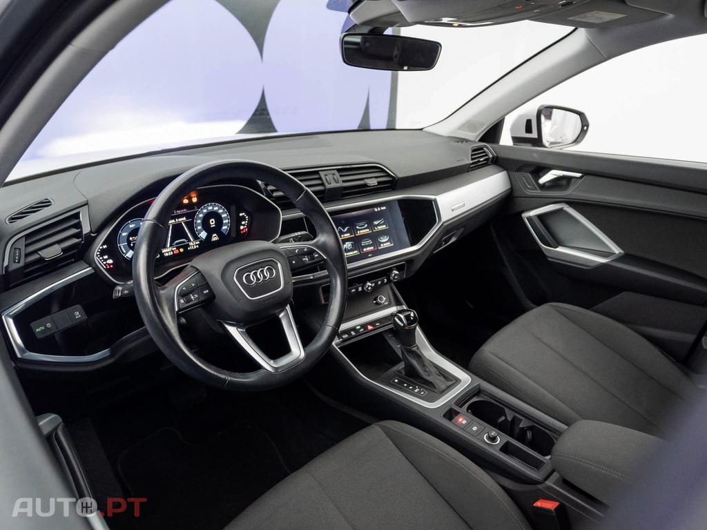 Audi Q3 45 TFSIe S tronic