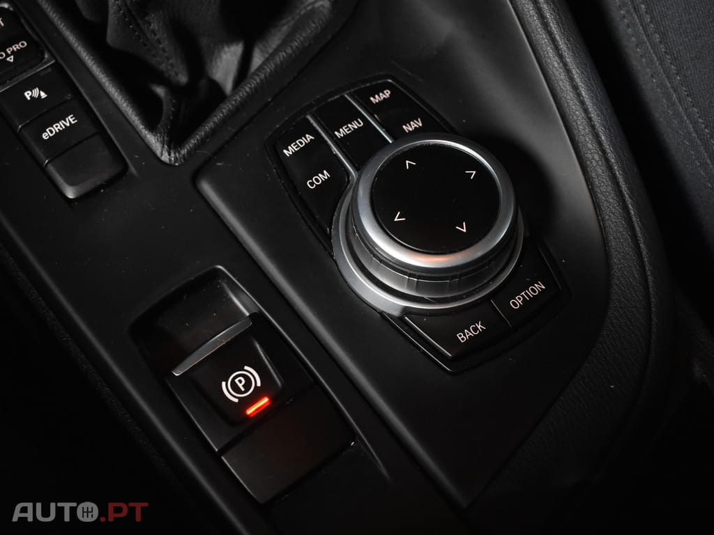 BMW X1 25 e xDrive Advantage