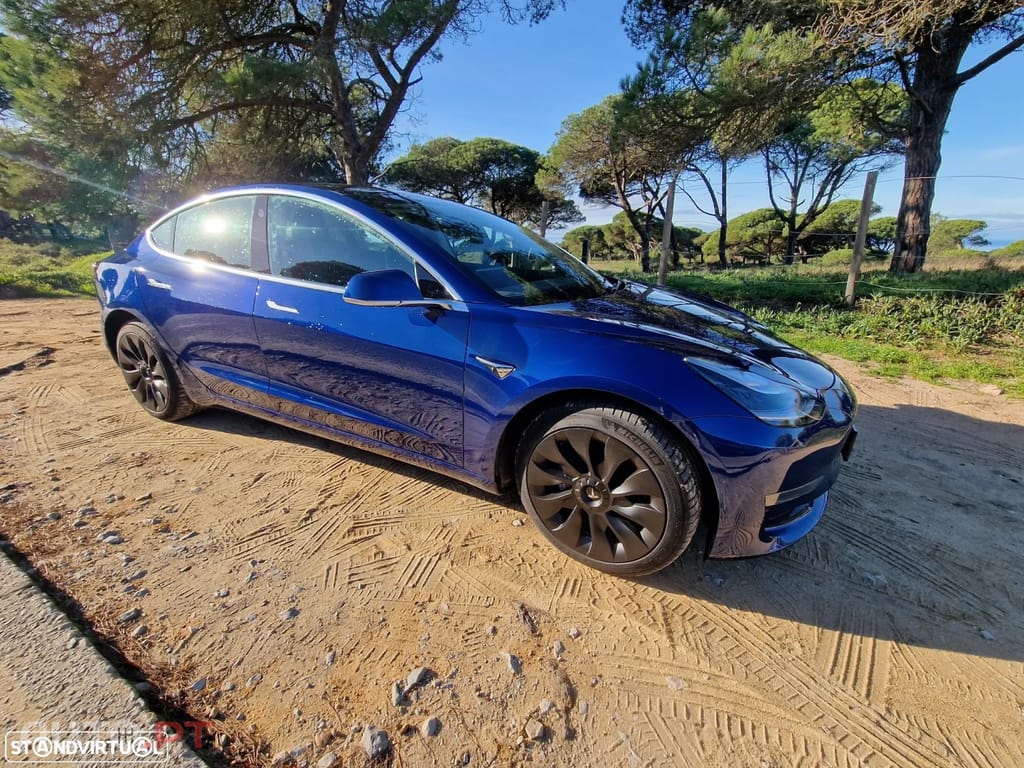 Tesla Model 3 AWD Dual Motor Performance