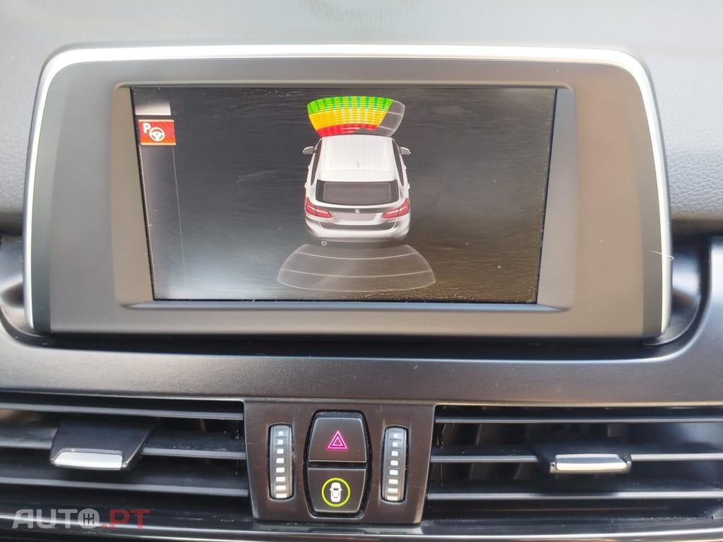 BMW 216 d Luxury Line