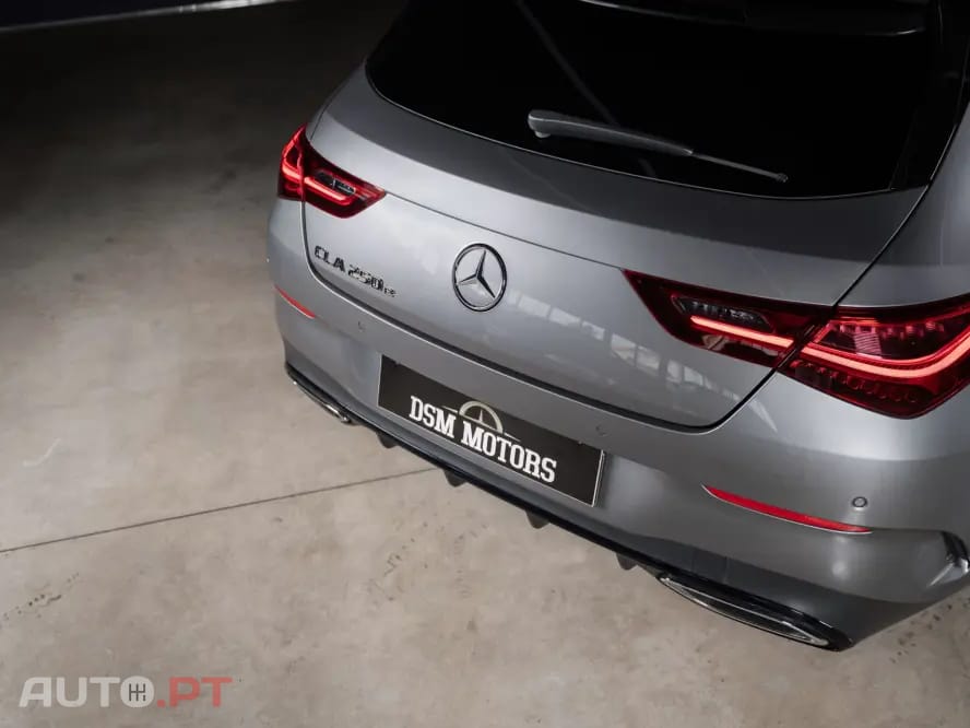 Mercedes-Benz CLA 250 e Shooting Brake AMG Line — fotografia 9