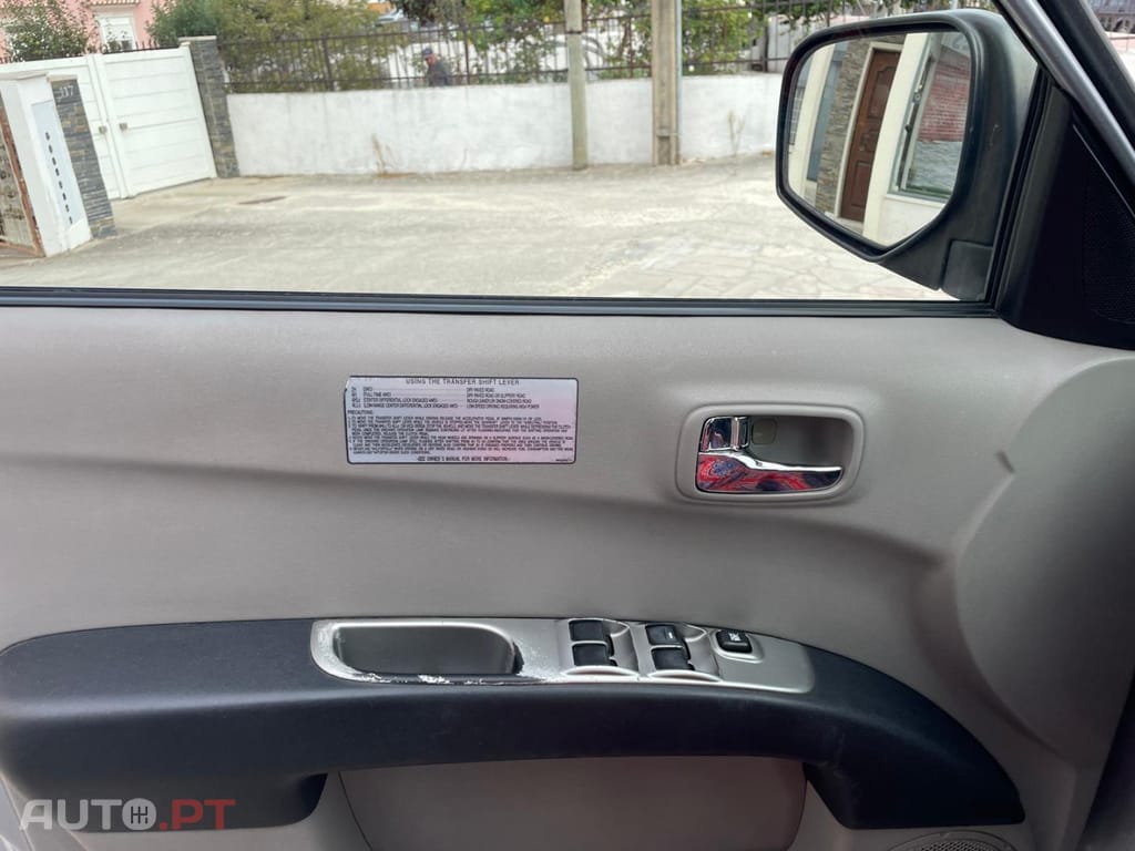 Mitsubishi L200 2.5 DI-D CD Invite+ AC/ABS 4WD
