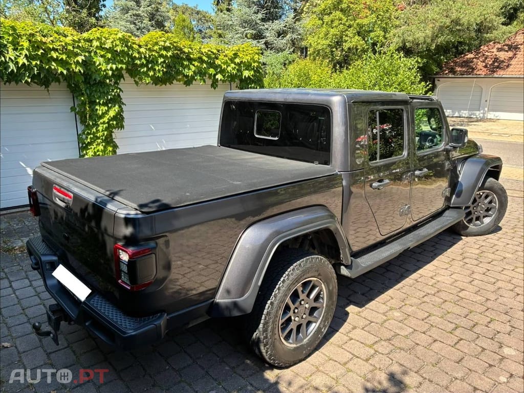Jeep Gladiator 3.0 CRD Overland AT8