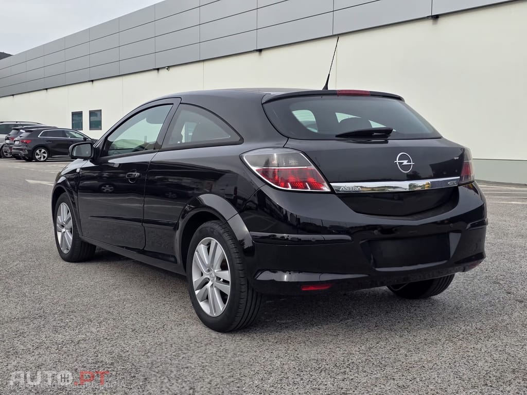 Opel Astra Coupe 1,3 CDTI Coupé GTC SPORT M6