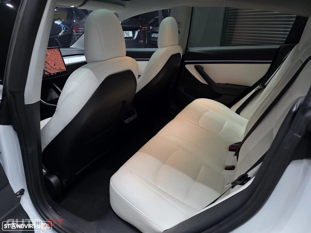 Tesla Model 3 Standard Range Plus RWD