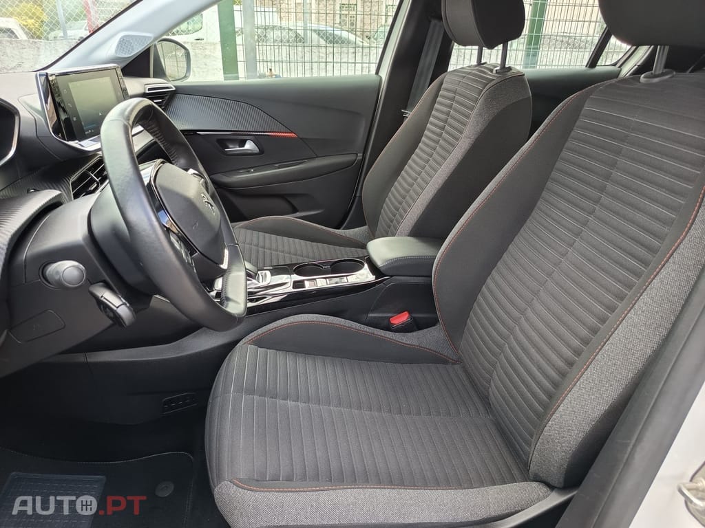 Peugeot E-208 50 kWh Active Pack