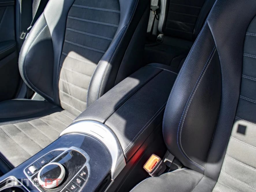 Mercedes-Benz C 300 de AMG Line Night Edition Station