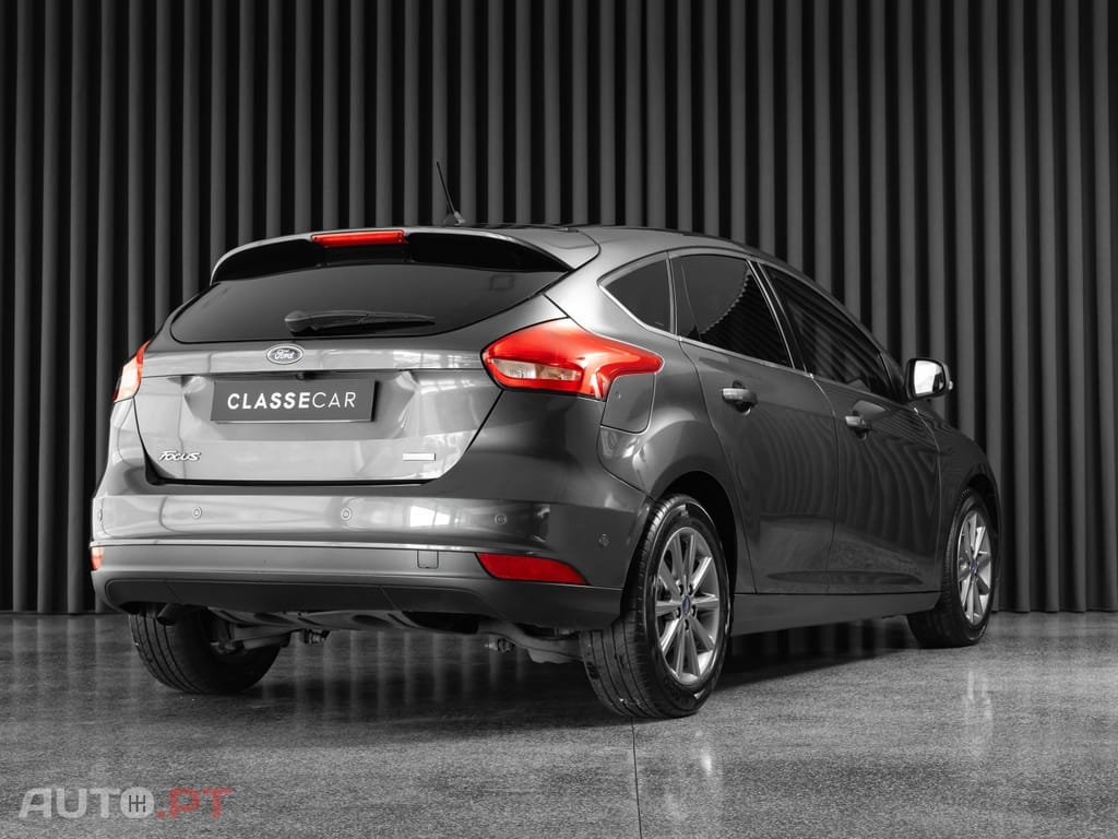 Ford Focus 1.0 EcoBoost S&S TITANIUM