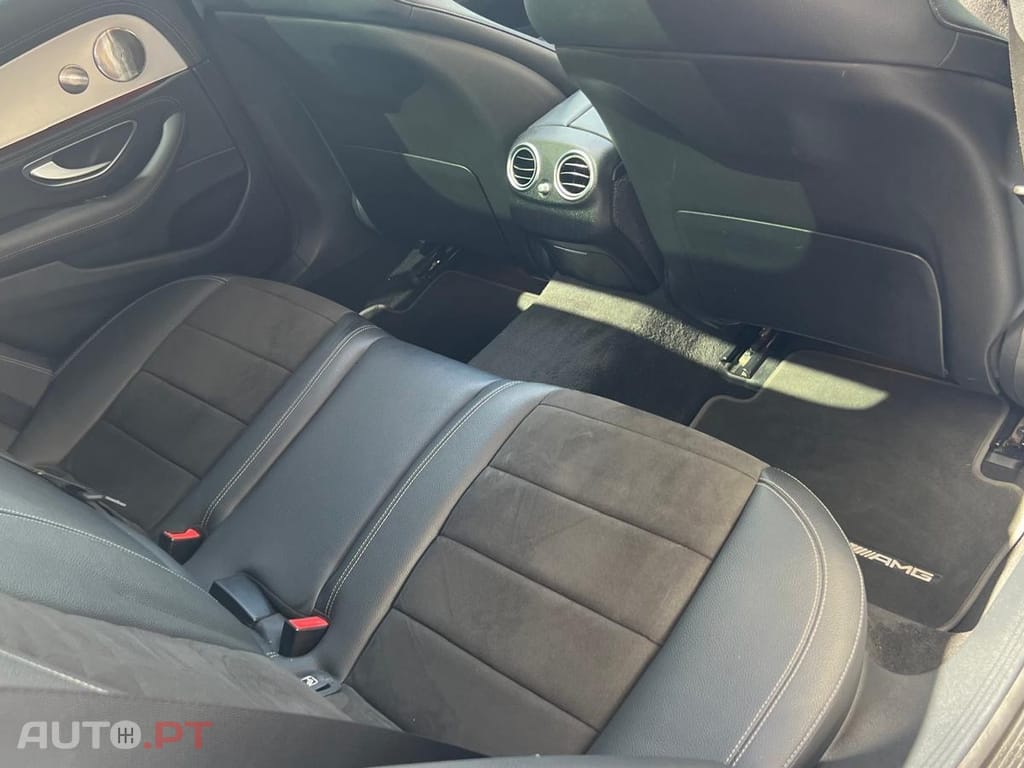 Mercedes-Benz E 220 d AMG Line