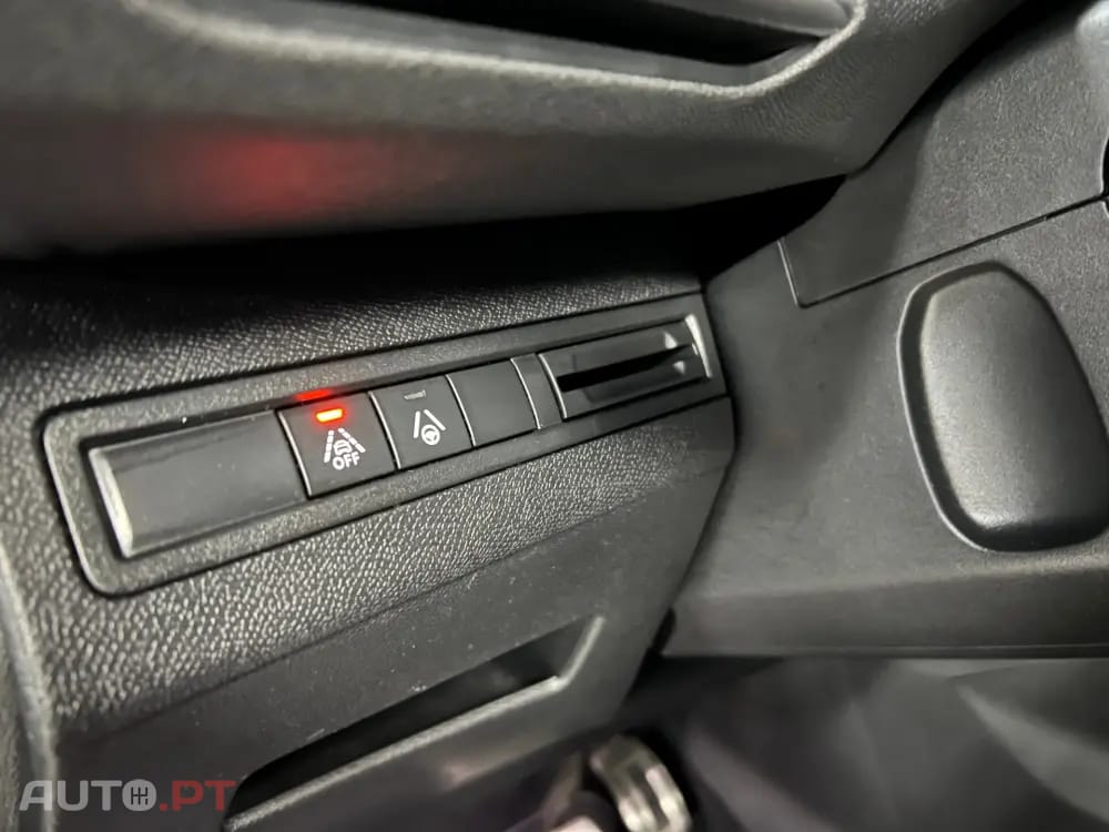Peugeot 3008 1.6 Hybrid GT Pack e-EAT8
