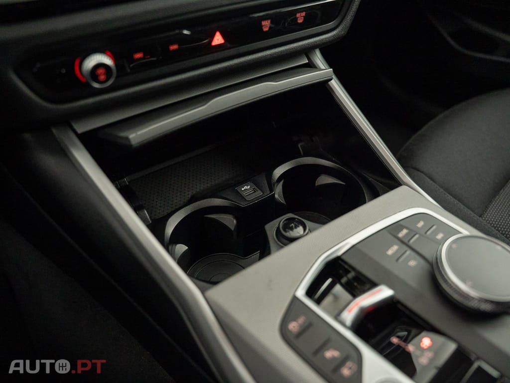 BMW 320 e Auto