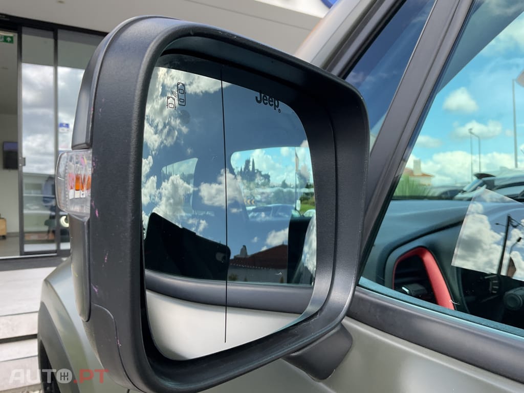 Jeep Renegade 1.3 TG Trailhawk