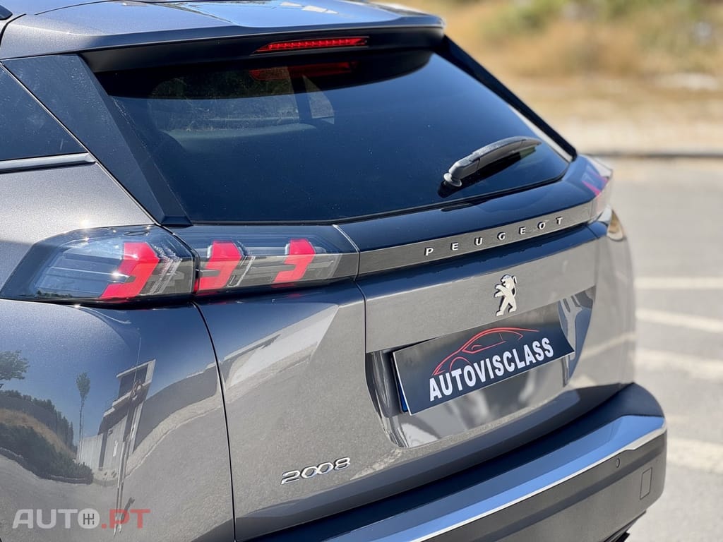 Peugeot 2008 PureTech 100 Allure