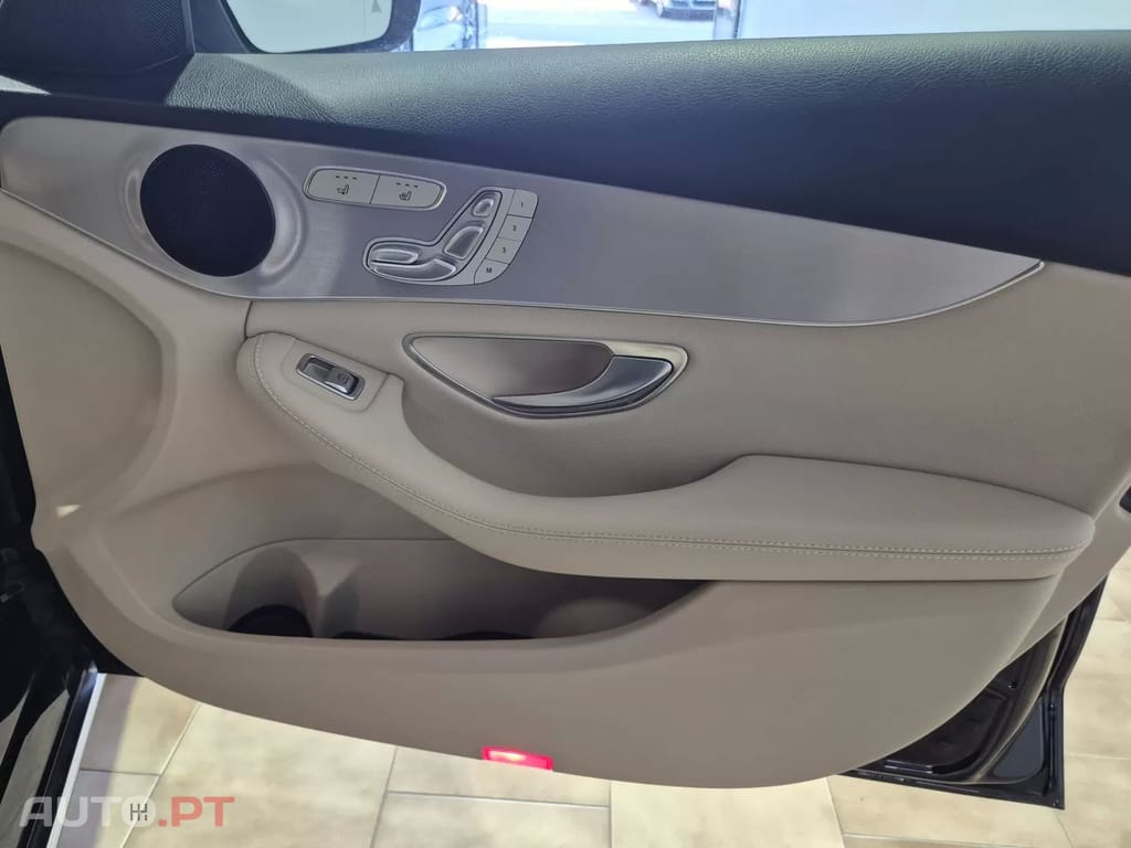 Mercedes-Benz C 300 e 9G-TRONIC Exclusive