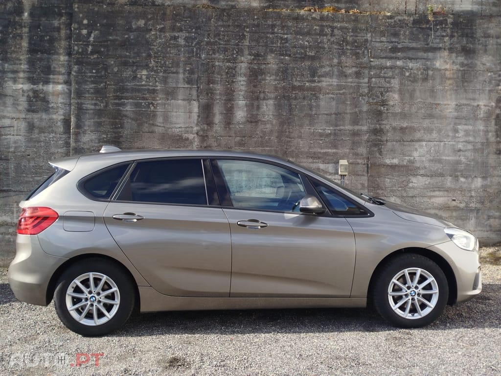 BMW 216 d Luxury Line