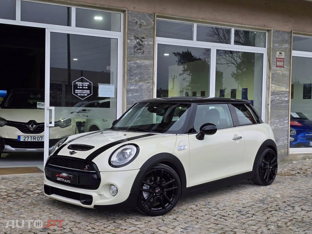 MINI Cooper Cooper S