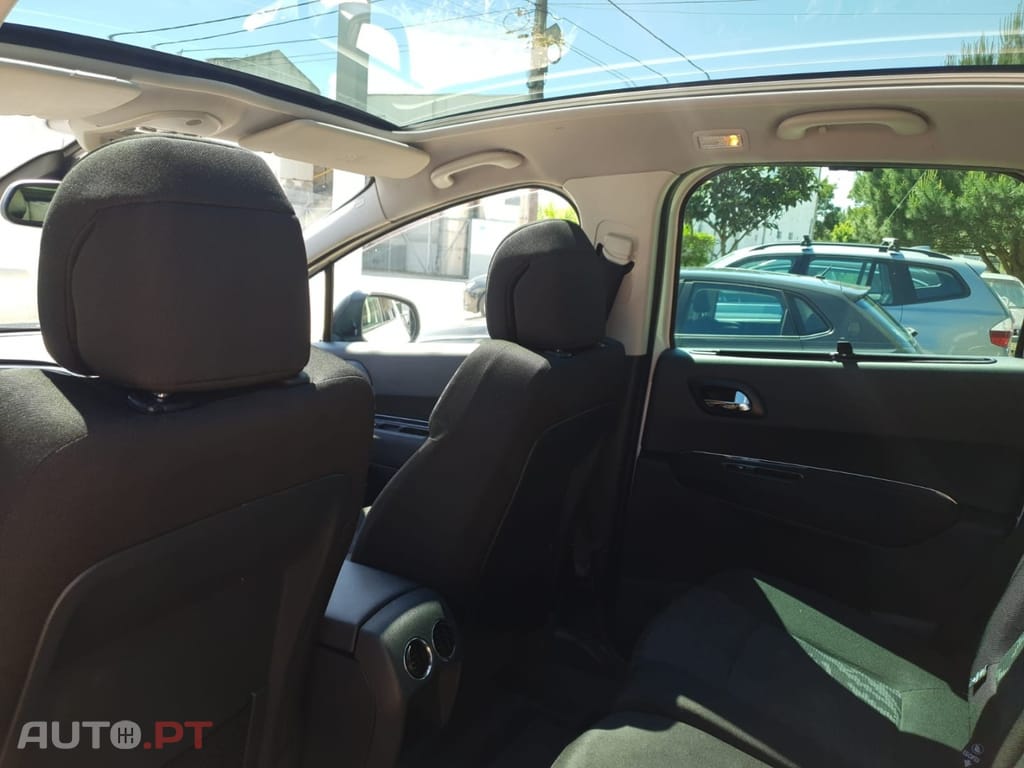 Peugeot 3008 1.6 HDi Active