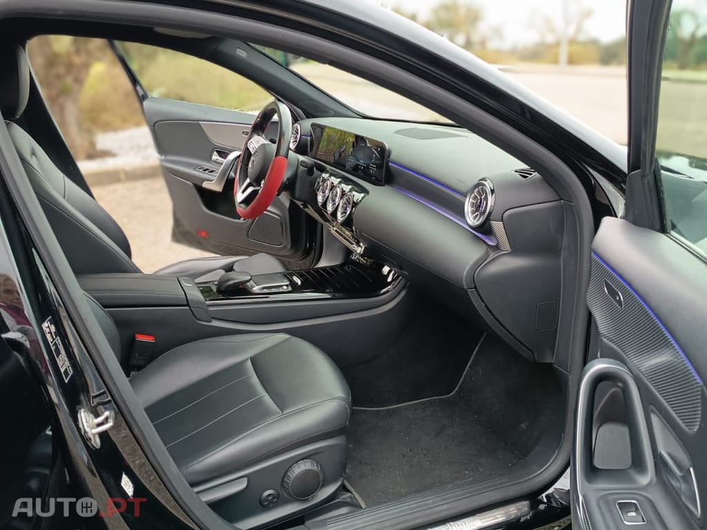 Mercedes-Benz A 250 A250E Limousine