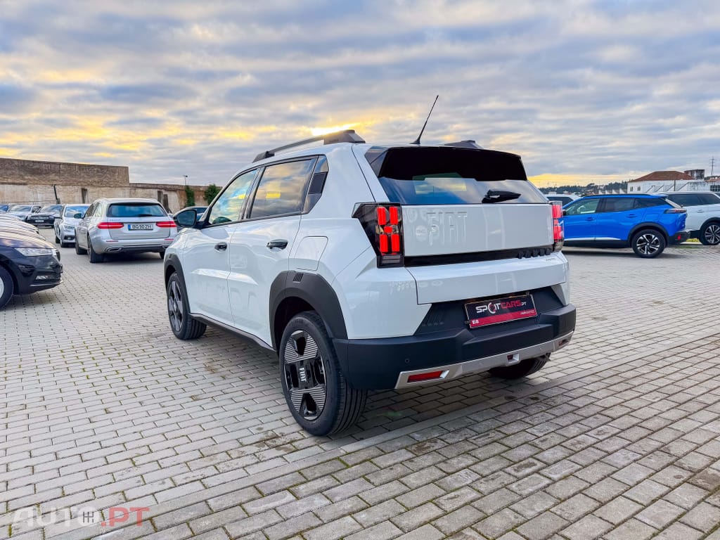 Fiat Grande Panda 1.2 Hybrid La Prima eDCT