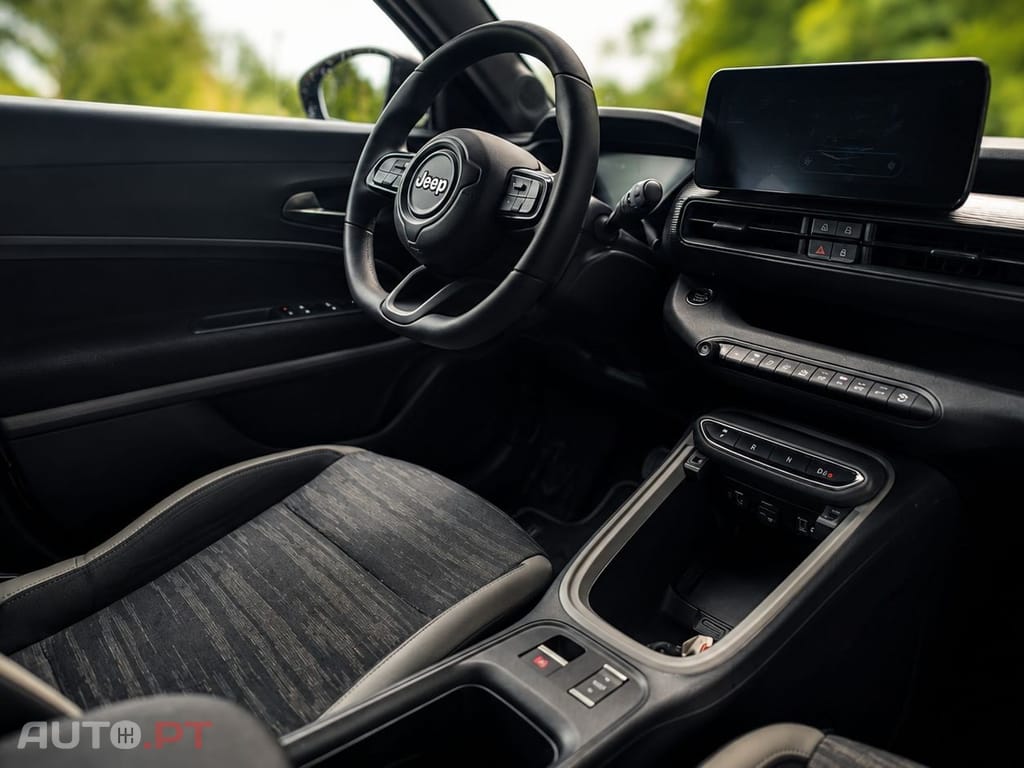 Jeep Avenger 54 kWh Black Edition