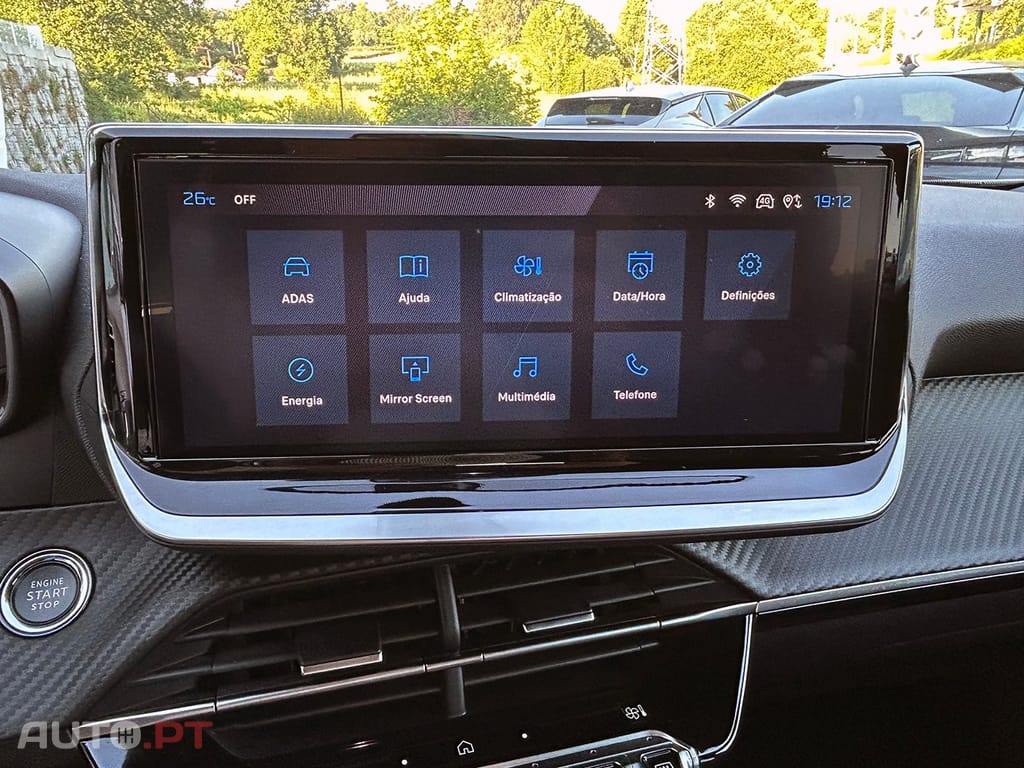 Peugeot E-2008 50 kWh Allure Pack