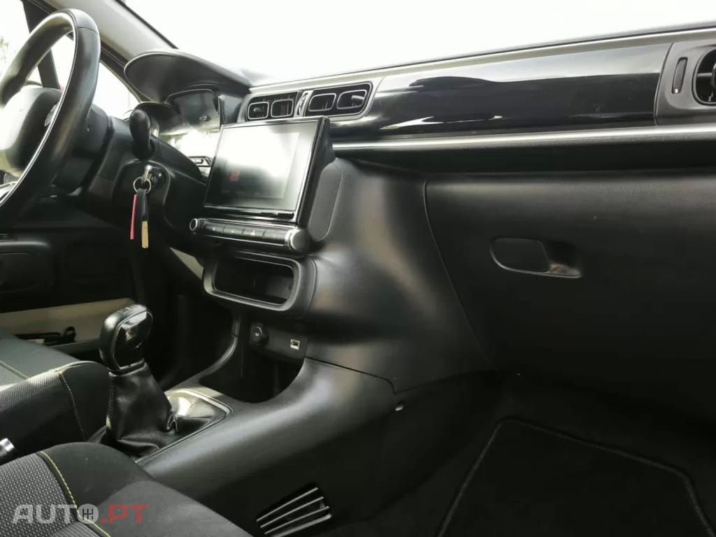 Citroen C3 1.2 PureTech Shine