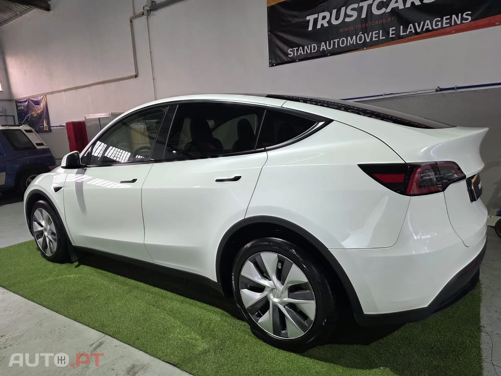 Tesla Model Y Long Range Tração Integral