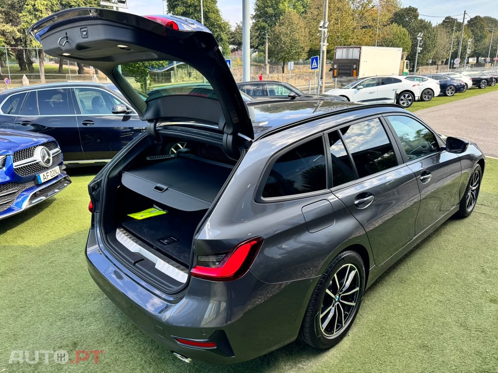 BMW 320 e Touring Auto