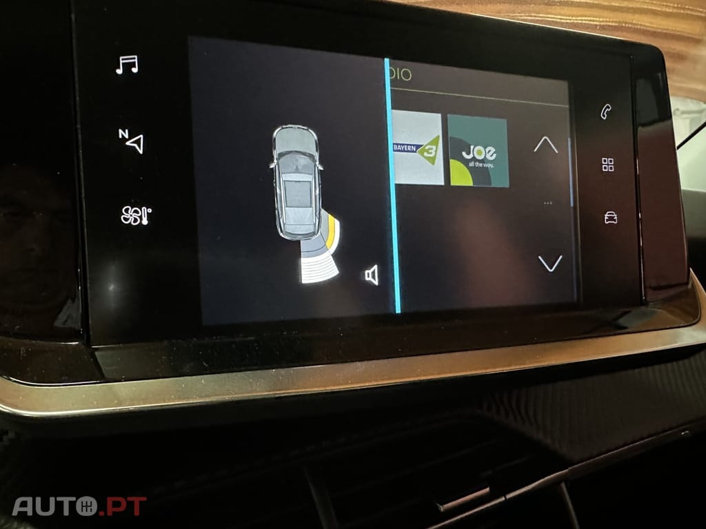 Peugeot E-2008 50 kWh Active Pack