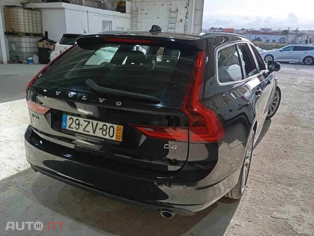 Volvo V90 2.0 D4 Momentum Plus Geartronic