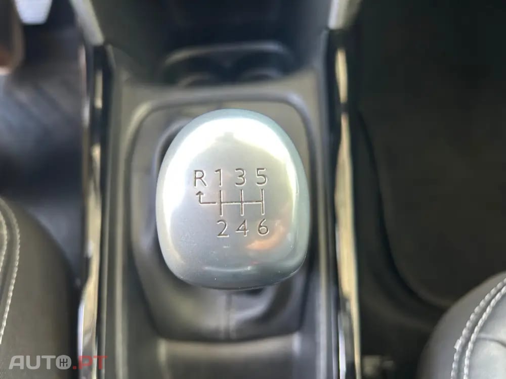 Peugeot 2008 BlueHDi FAP 120 STOP & START Allure