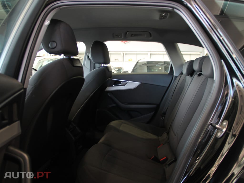 Audi A4 Avant 35 TDI S tronic