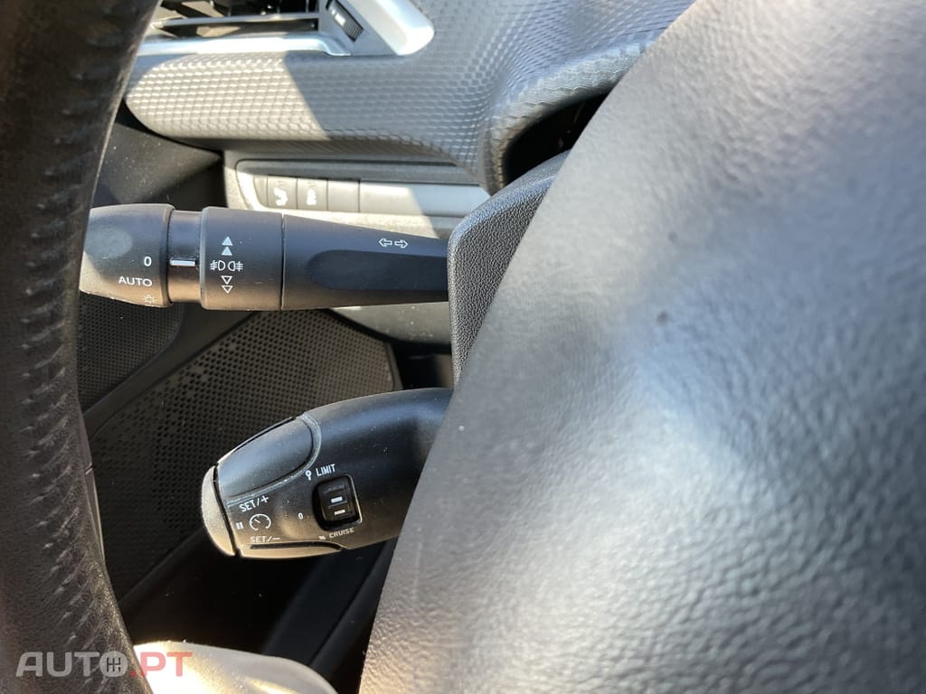 Peugeot 2008 1.2 PureTech Style