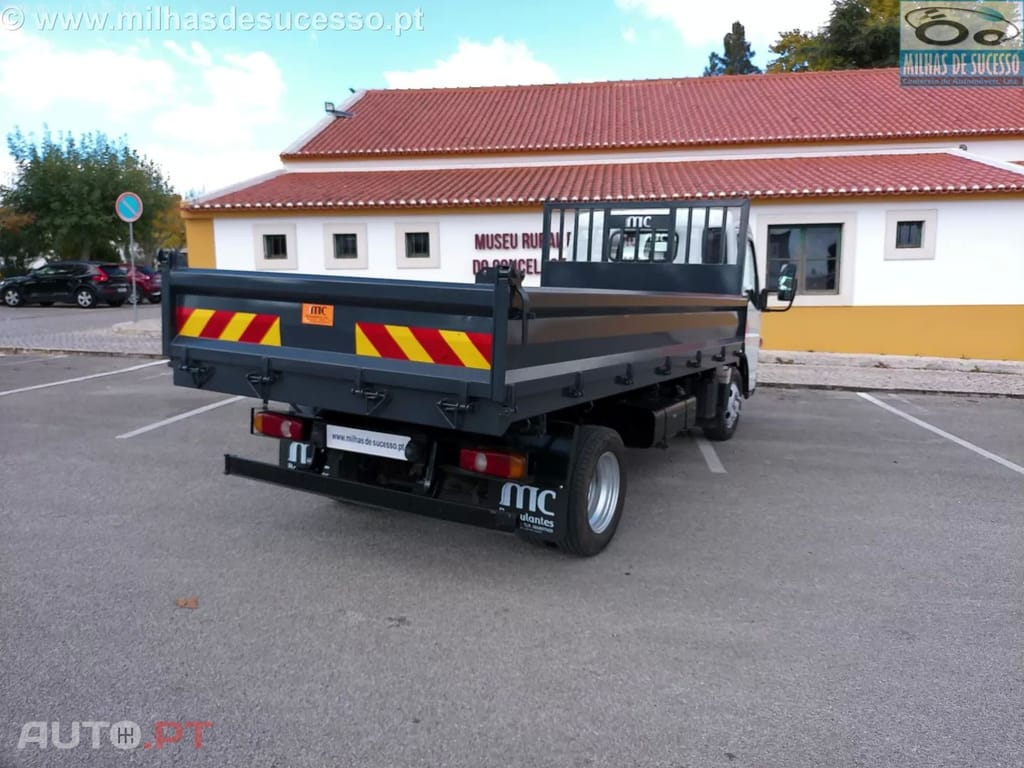 Mitsubishi Canter FUSO 3.0 Di-d  Tri-basculante C/IVA