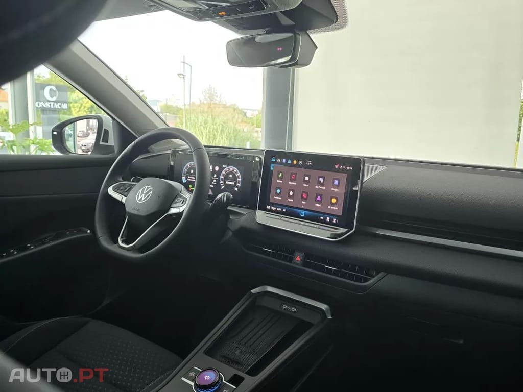 Volkswagen T-Roc 1.5 eTSI Trend DSG