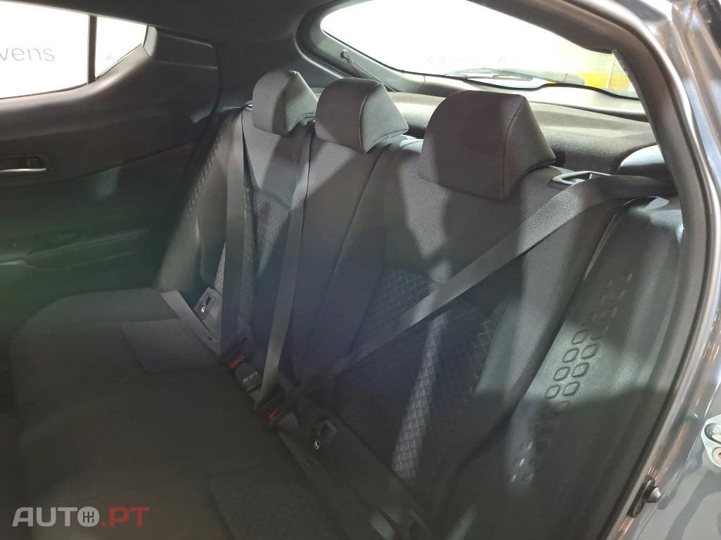 Toyota C-HR 1.8 HYBRID COMFORT