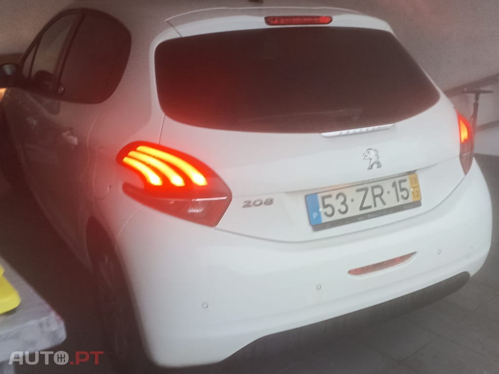 Peugeot 208 1.5 Hdi