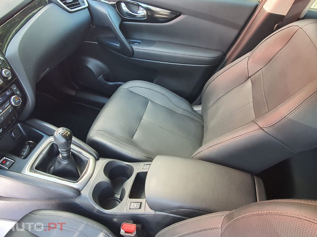 Nissan Qashqai 1.6 dCi Tekna 19 Pele