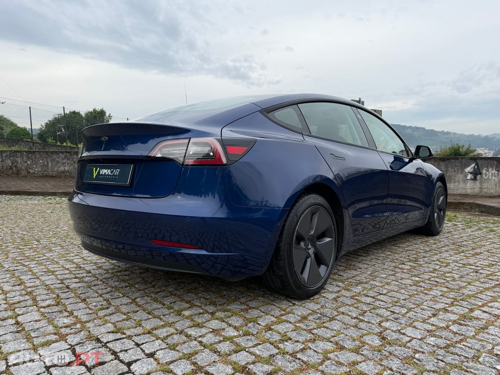Tesla Model 3 Standard Range Plus RWD